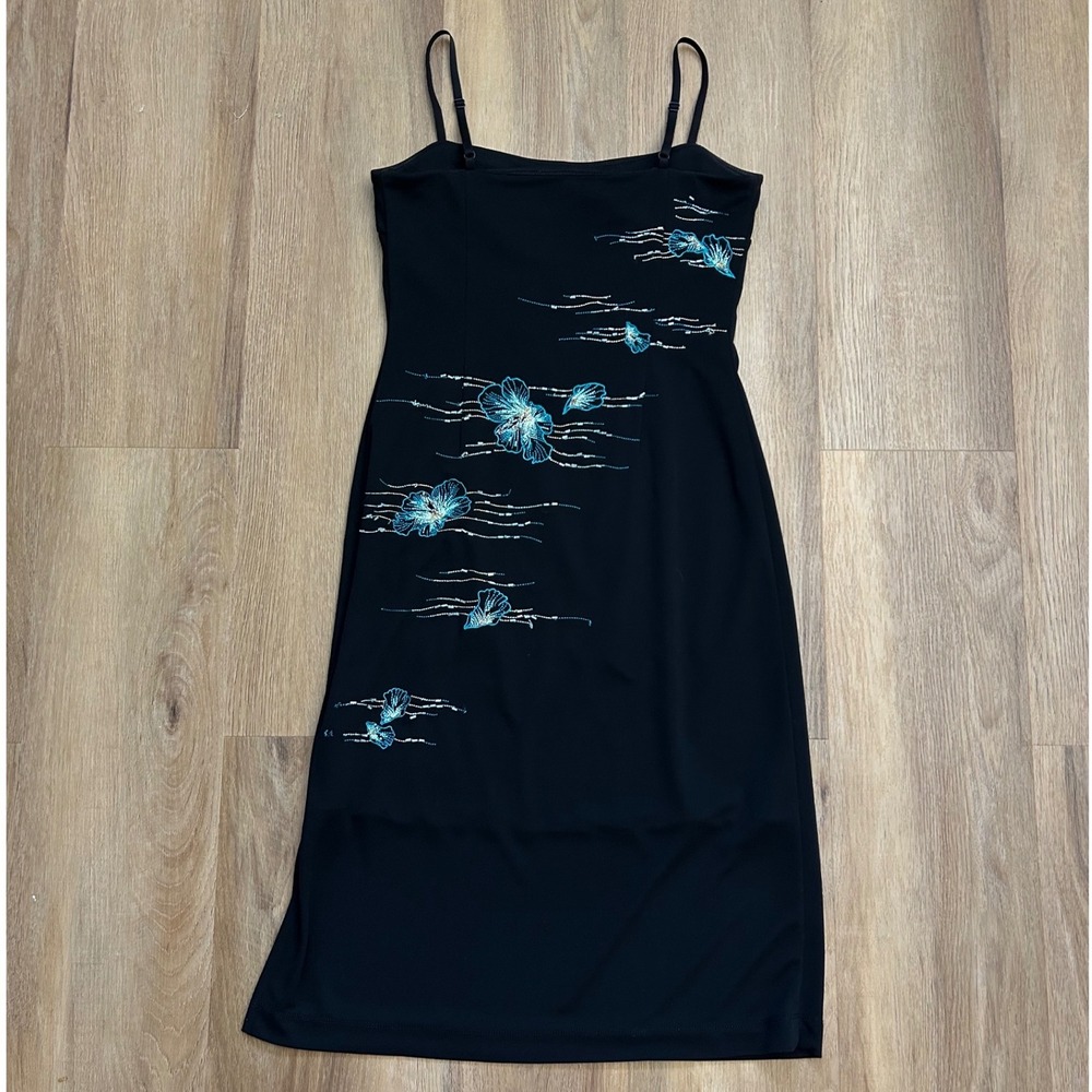 BCBGMAXAZRIA‎ vtg Beaded Floral Embroidered Dress 6 Midi vacation beach resort - Picture 2 of 6